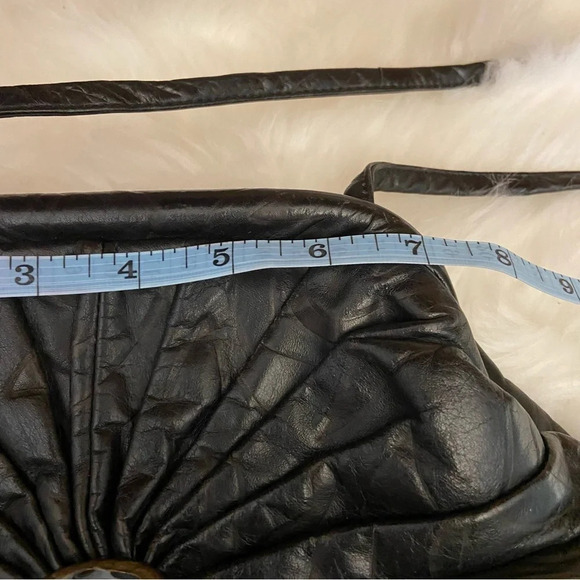 Vintage black women’s crossbody purse 1980’s - Picture 14 of 15